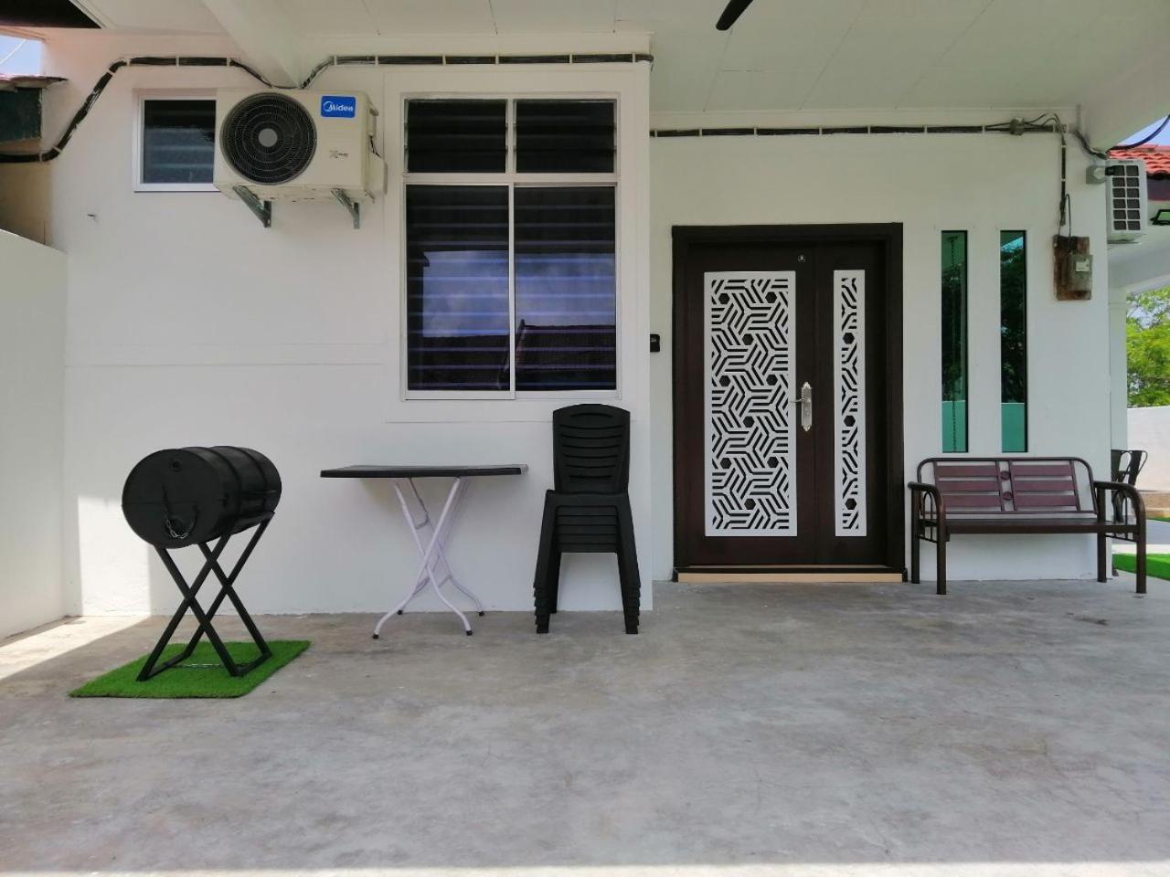 Casa261 Homestay Pd ポートディクソン エクステリア 写真
