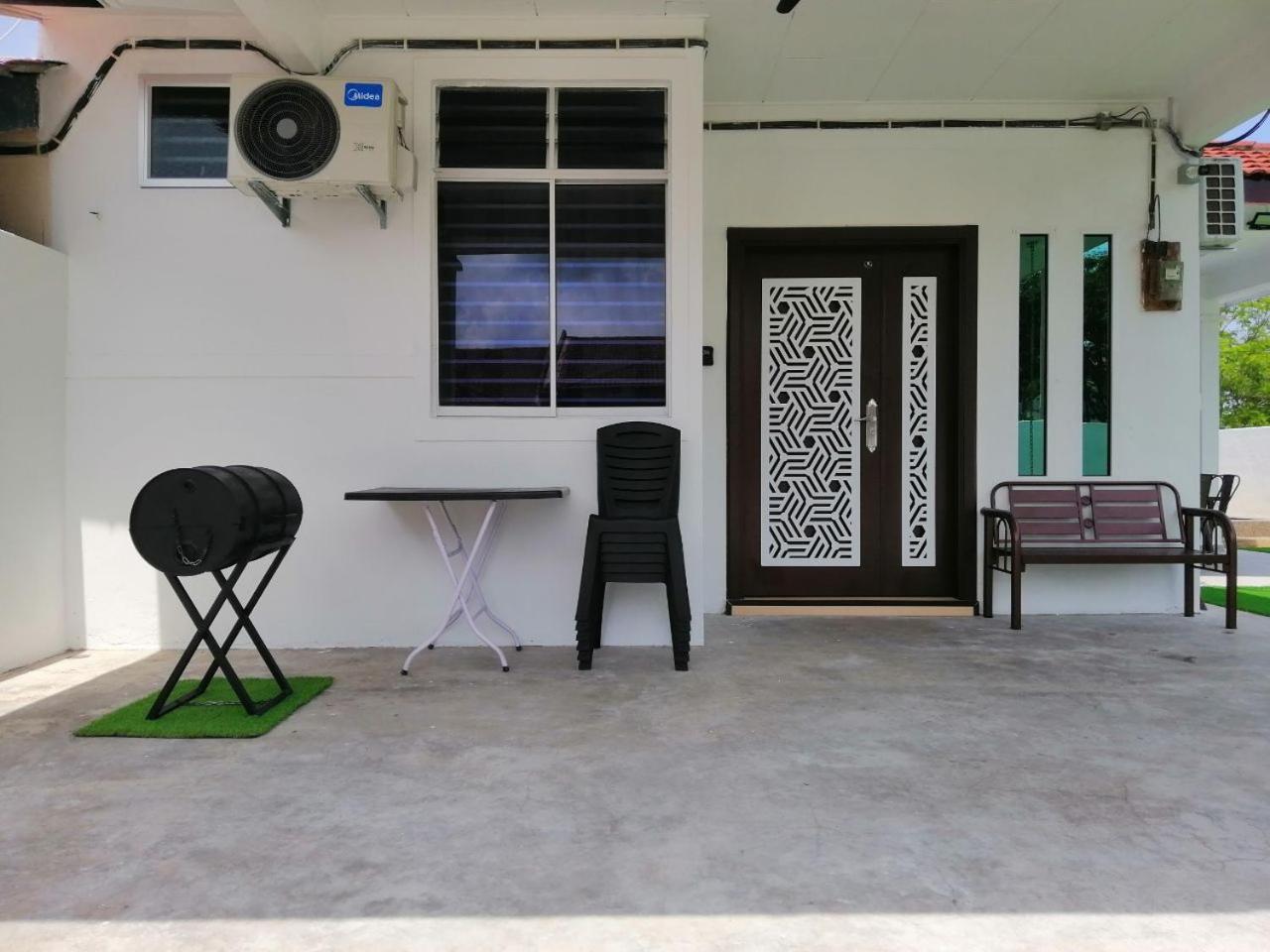 Casa261 Homestay Pd ポートディクソン エクステリア 写真