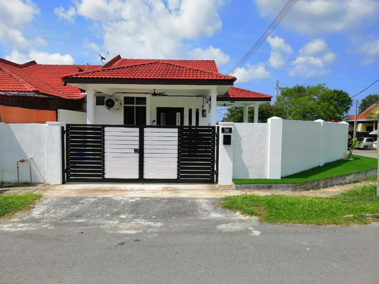Casa261 Homestay Pd ポートディクソン エクステリア 写真